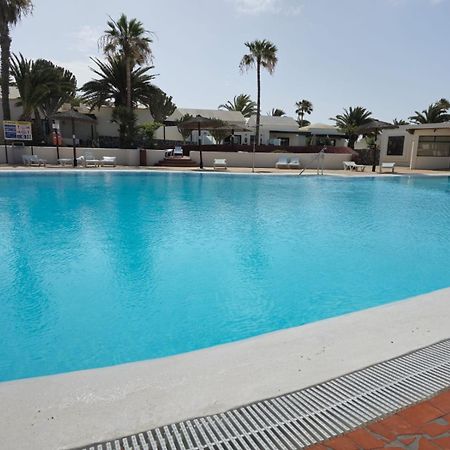 Bungalow Goa Pool View, Playa Roca Residence Sea Front Access - Free Ac - Wifi Costa Teguise Esterno foto