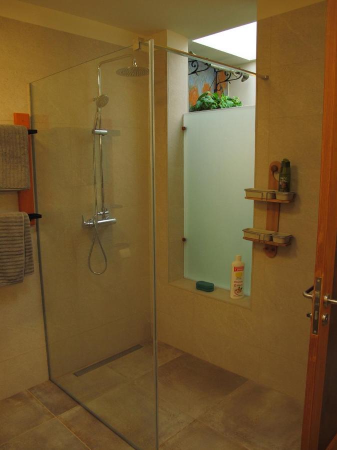 Bungalow Goa Pool View, Playa Roca Residence Sea Front Access - Free Ac - Wifi Costa Teguise Esterno foto